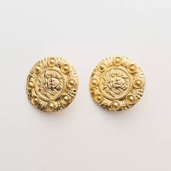 Large Round Chunky Earrings Gold Tone Medusa Face Design Bold Statement - Picture 4 of 9